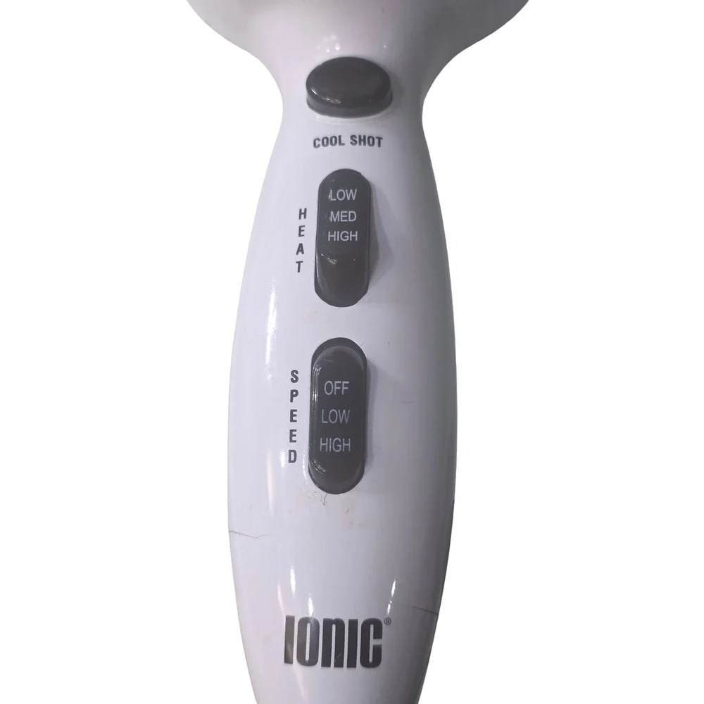 Hot Tools Tempest 2000 Ionic Hair Dryer White‎ HTBW04 with 3 Attachments